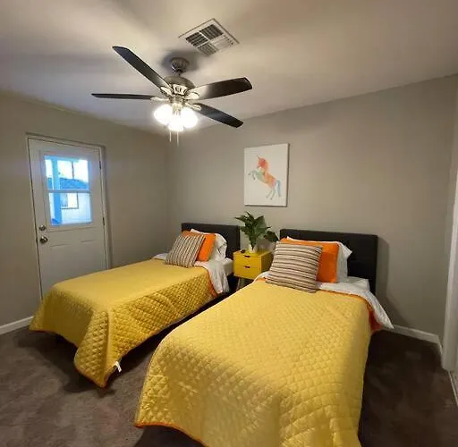 New Midtown Modern With Backyard Phoenix