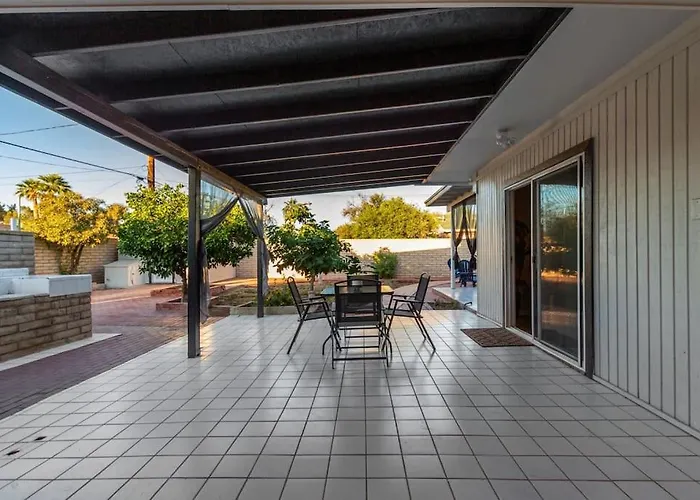 New Midtown Modern With Backyard Apartment *