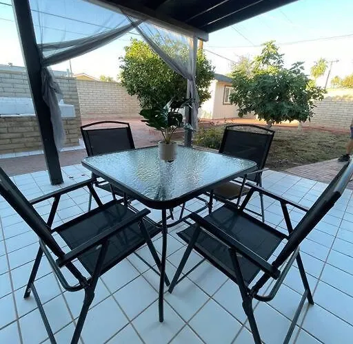 New Midtown Modern With Backyard Apartment *